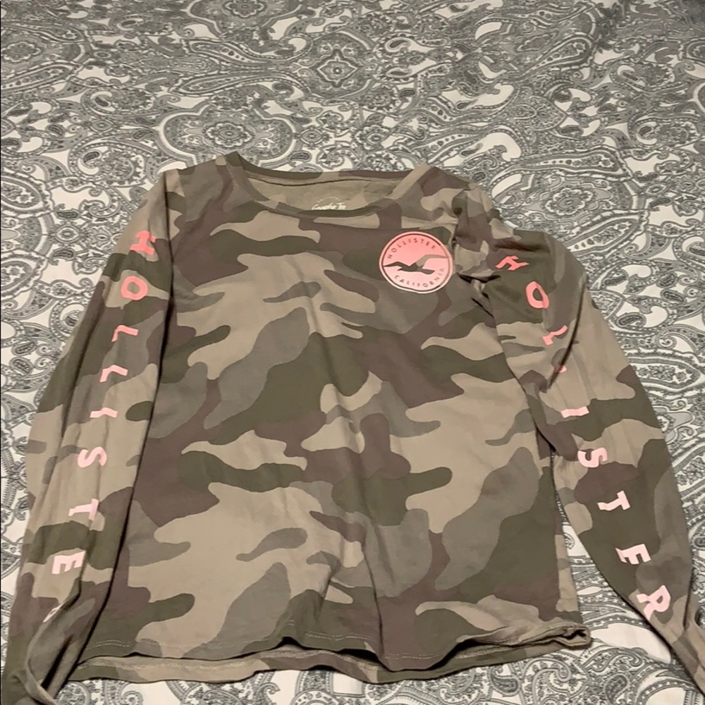 Hollister camouflage long sleeve